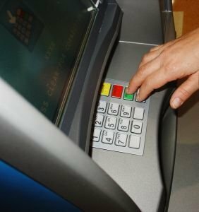 Podvody s bankomaty Podvody s bankomaty